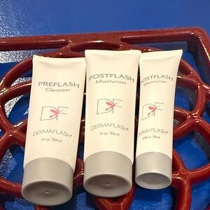 DERMAFLASH Skincare Kit – Preflash Cleanser 1 fl oz + 2 Postflash Moisturizers